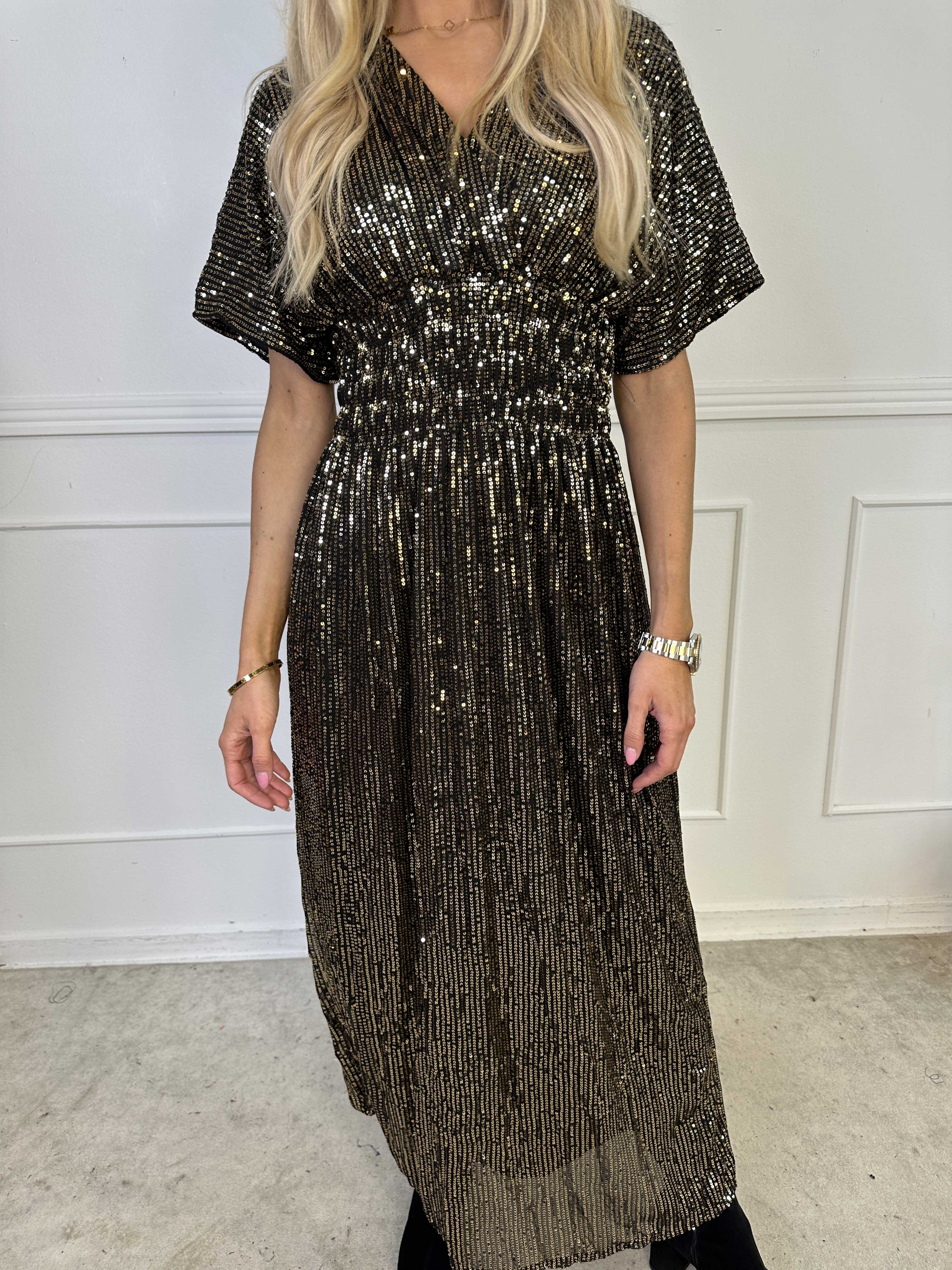 Pams Glitter - Lång vacker klänning med paljetter